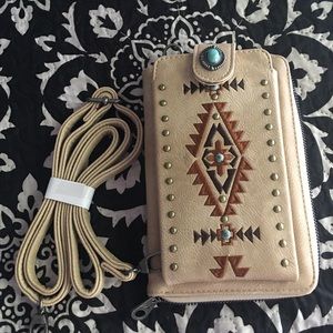 Mountain West cross body purse